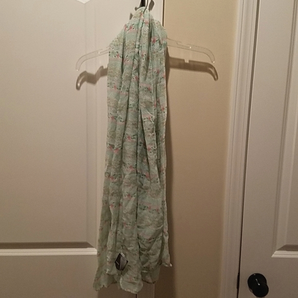 Accessories - Green and pink scarf NWT